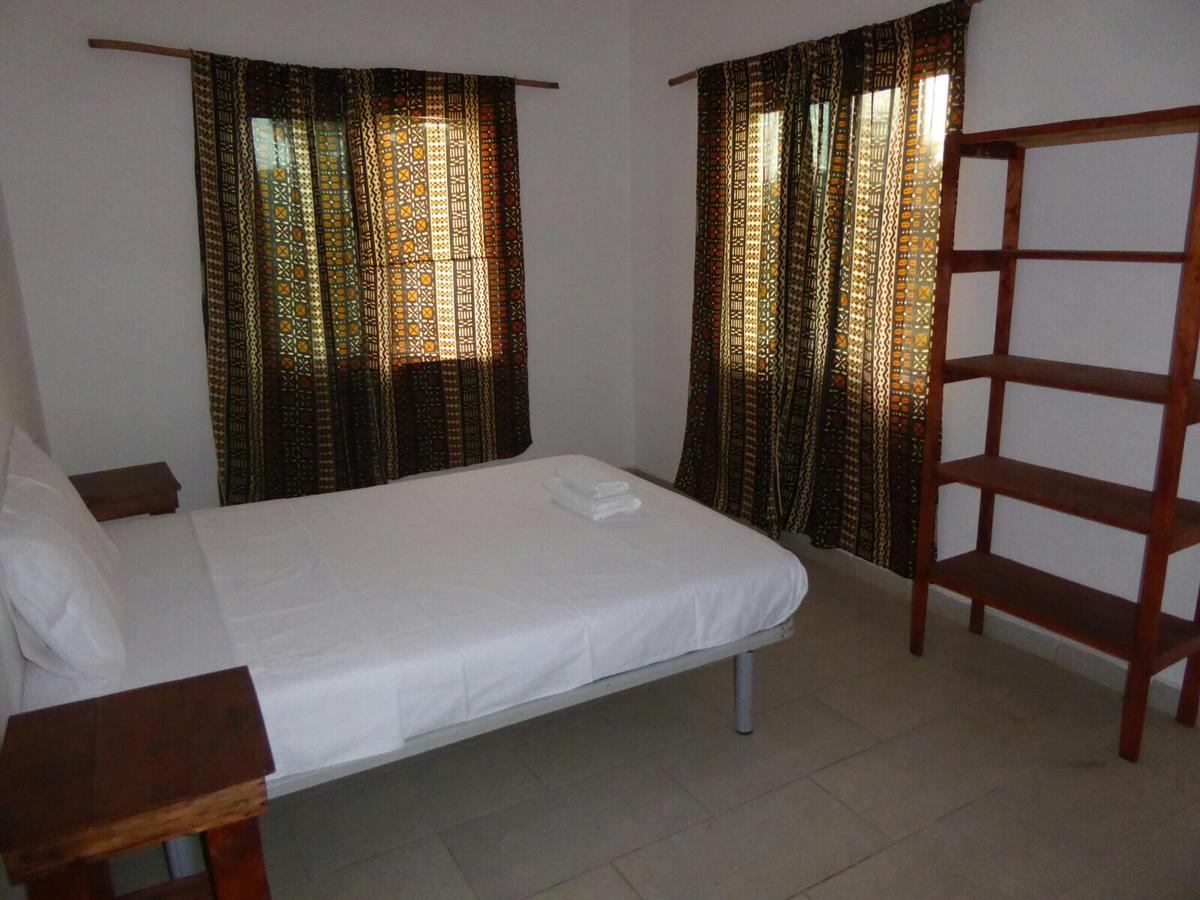 Sarawally Guesthouse Ampaya Exterior foto