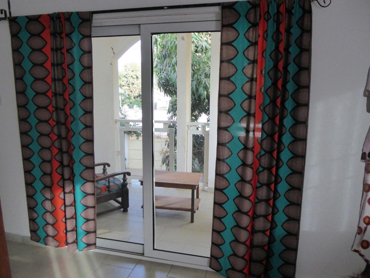 Sarawally Guesthouse Ampaya Exterior foto