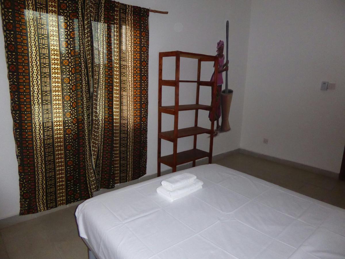 Sarawally Guesthouse Ampaya Exterior foto